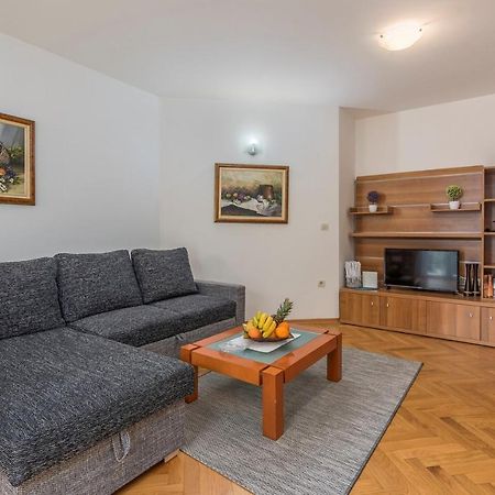 Apartment Amela Пореч Екстериор снимка