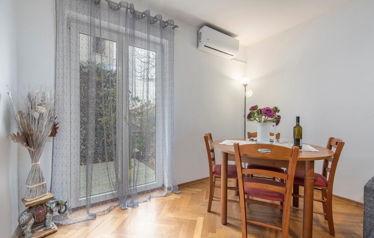 Apartment Amela Пореч Екстериор снимка